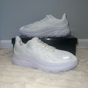 Hoka Clifton 8 Running Shoe